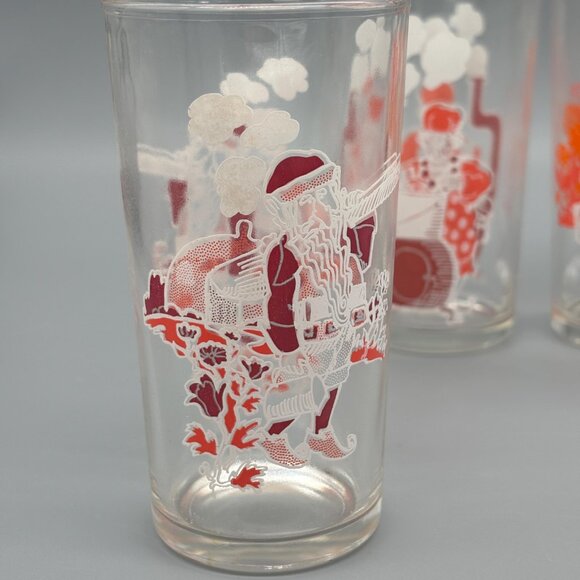 Vintage Christmas Santa & Mrs. Claus Drinking Glasses Set of 4 Holiday Tumblers - Picture 4 of 7